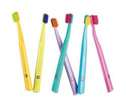 Curaprox Handzahnbürsten